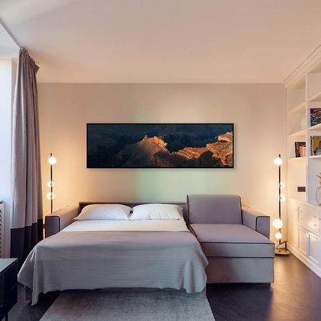 Hl Luxury Duomo Apartment - Via Torino, Montenapoleone ميلان المظهر الخارجي الصورة