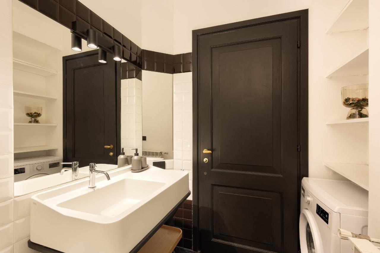 Hl Luxury Duomo Apartment - Via Torino, Montenapoleone ميلان المظهر الخارجي الصورة